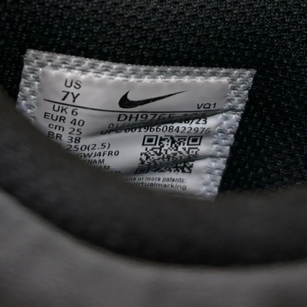 Nike Dunks - Picture 5 of 5